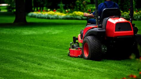 Lawn Care Business Names - lawnmower