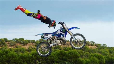 Extreme FMX Tricks | Funny Freestyle Motocross Jumps [HD] - YouTube