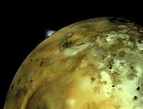 Major Volcanic Eruption Seen on Jupiter's Moon Io - Universe Today