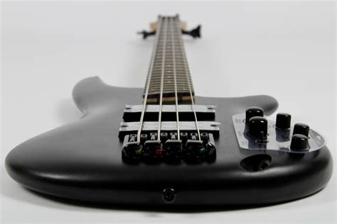 Ibanez Standard SR300EB Bass Weathered Black (SR300EBWK) – Gerald Musique