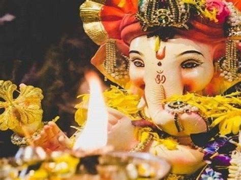 Ganesh Ji Bhajan Video Ganesh Ji Bhajan Video Budhvaar Special Ganesh Bhajan listen here ...