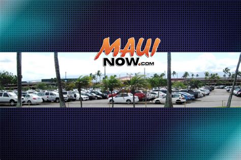 Limited Airport Parking for Memorial Day Weekend : Maui Now