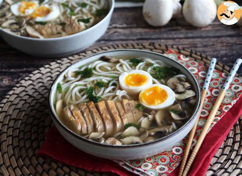 Ramen au poulet : la version facile de ce plat asiatique emblématique ! - Recette Ptitchef