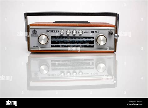 Vintage roberts radio hi-res stock photography and images - Alamy