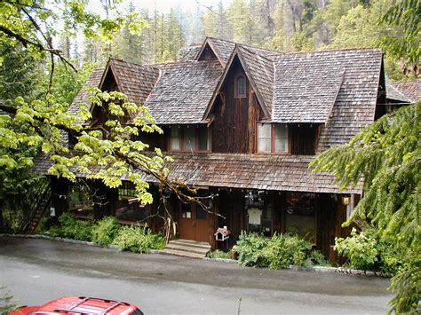 Historic Hotels & Lodges: Oregon Caves Chateau