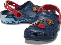 Crocs Unisex-Child Jujutsu Kaisen Classic Clog | Girls clogs, Strap ...