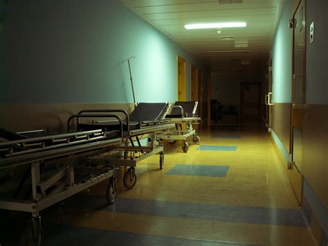 9 Scary Hospital Stories As Told By Nurses - NurseBuff