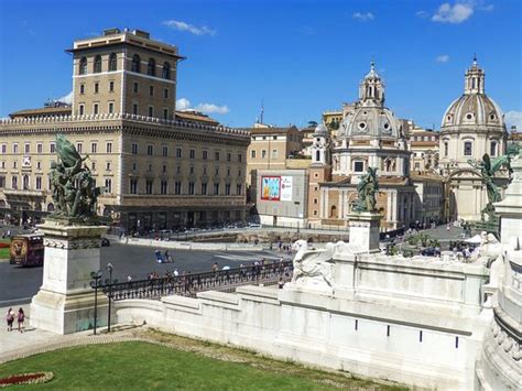 Amazing Piazza in Rome - Piazza Venezia, Rome Traveller Reviews ...