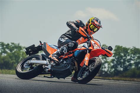 2023 KTM 690 Enduro R and 690 SMC R | First Look Review | Rider Magazine