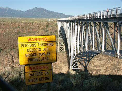 File:13RioGrandeGorgeBridge.jpg - HighestBridges.com