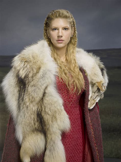 Vikings Season 2 Lagertha official picture - Vikings (TV Series) Photo ...