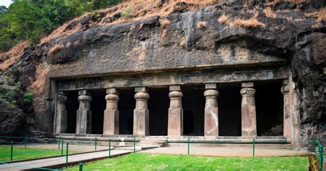 These Are The 10 Most Famous And Ancient Caves In India