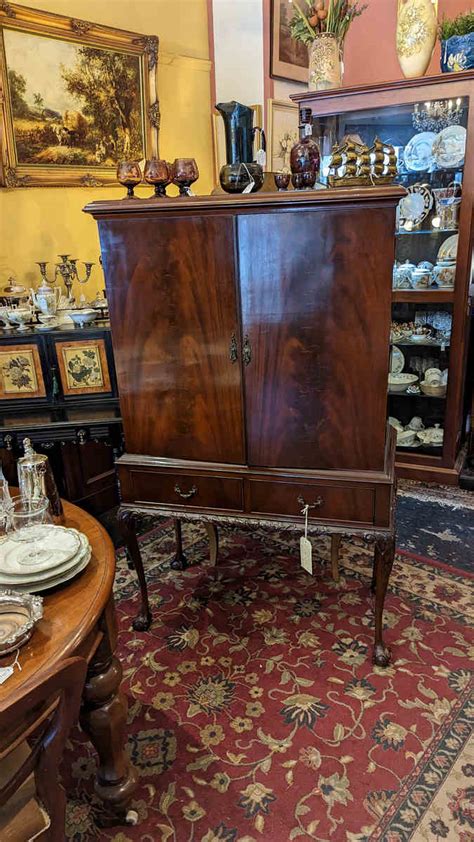 Vintage Flame Mahogany fully fitted cabinet - Old Post Office Antiques - Antiques Melbourne ...