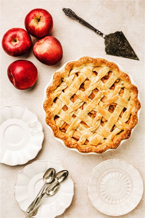 Easy American Apple Pie - Cinnamon Apples Filling (+Video)