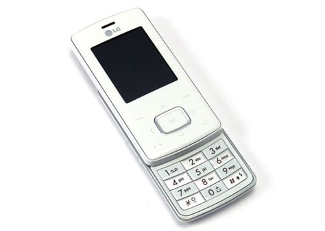 LG Broadens Chocolate Cell Phone Family - ecoustics.com