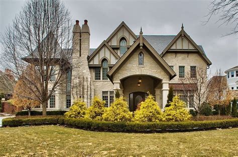 20 of the Most Gorgeous Tudor Style Home Designs