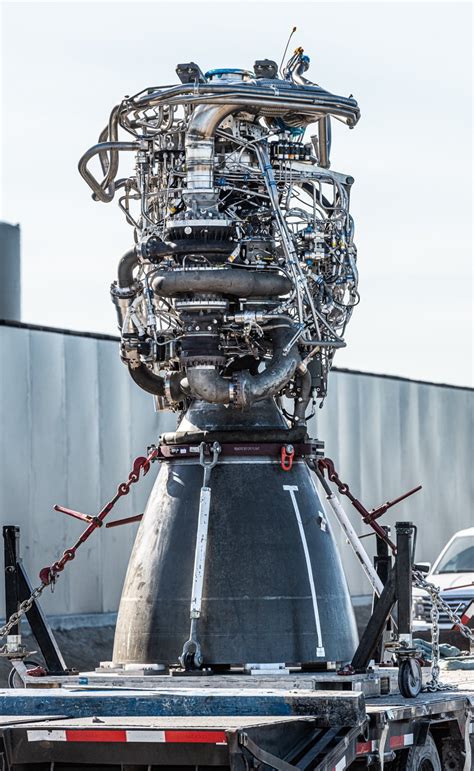 The SpaceX Raptor rocket engine - Photo credit John Kraus : r/EngineeringPorn