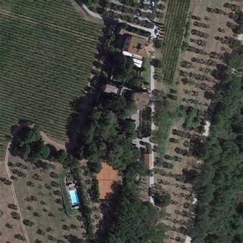 Ed Sheeran's House in Perugia, Italy (#3) - Virtual Globetrotting