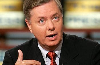 Lindsey Graham announces presidential bid