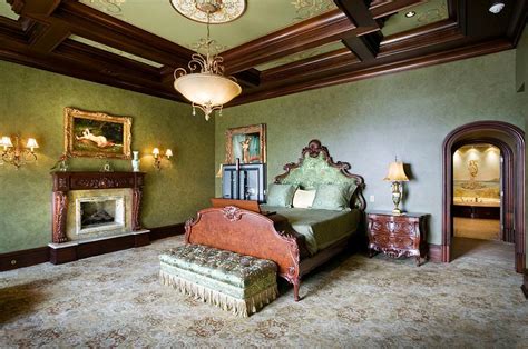 25 Victorian Bedrooms Ranging from Classic to Modern