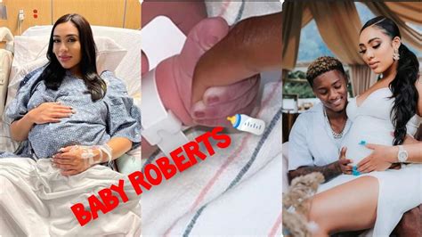 Rissa and Quan Baby Shine Roberts At 2 Hours Old In Pictures *cute fam ...