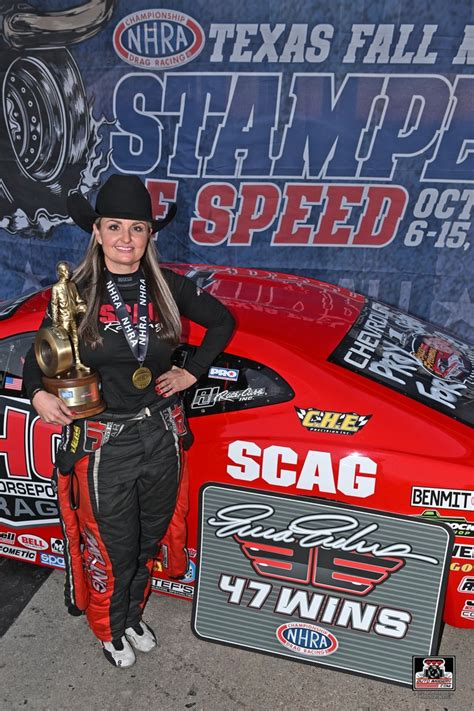 Enders Becomes Winningest Woman in Motorsports with Triumph in Texas | Erica Enders Racing