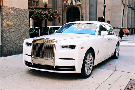 Amazing Rolls Royce Phantom White in 2023 Check this guide!