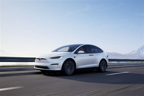 Tesla Full Self-Driving Update: What You Need To Know | Capital One Auto Navigator