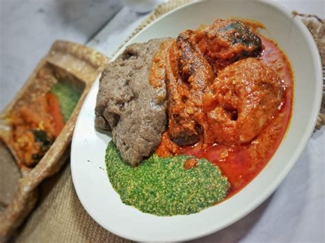 [VIDEO] Easy Nigerian Ewedu Soup: Jute Leaves Soup + Amala