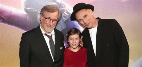 INTERVIEW: The cast of Disney's "The BFG" discusses acting with giants and being directed by ...