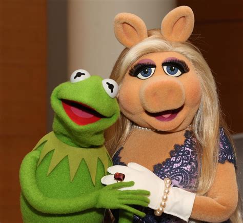 Kermit and Miss Piggy Officially Split...Sort of - The Daily Double ...