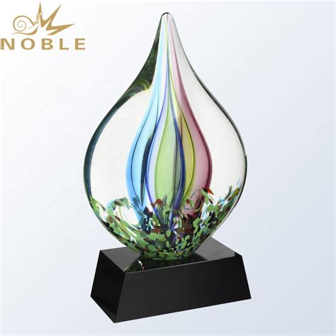 High Quality Hand Blown Unique Design Art Glass Award Trophy - Buy Art Glass Award Trophy ...