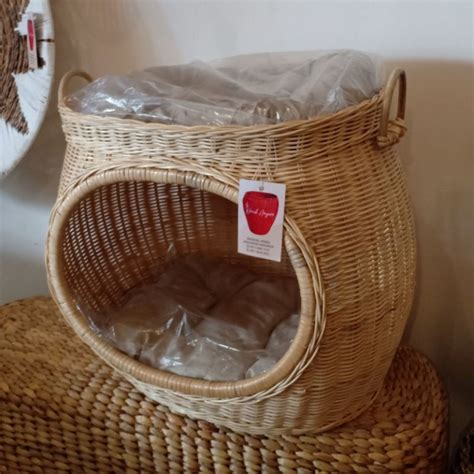 Jual kandang kucing/pet basket kucing/kandang hewan kucing rotan | Shopee Indonesia