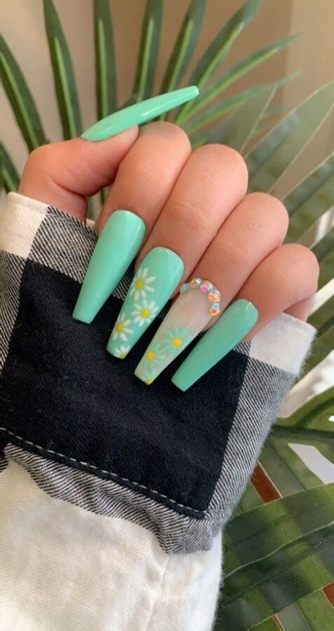 35+ Cool Mint Green Nails That Are Refreshing | Le Chic Street