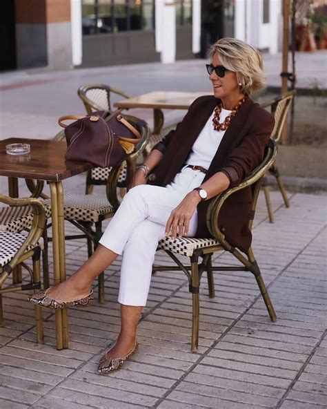 Casual Chic Outfits for Women Over 60: 2023 Fashion Trends