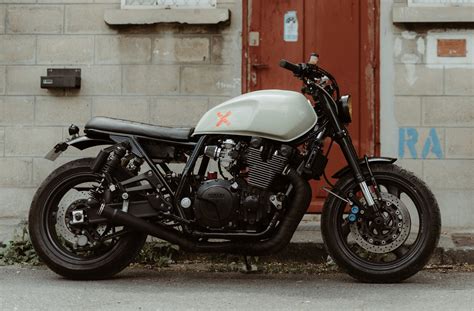 Paris Muscle: Yamaha XJR1300 Custom by Modification Motorcycles – BikeBound