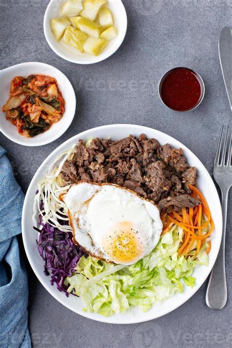 Traditional korean bibimbap 16212565 Stock Photo at Vecteezy