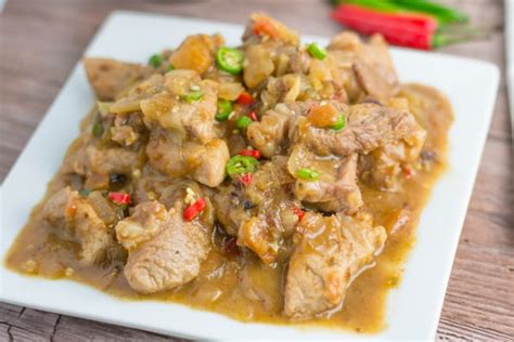 Bicol Express (Filipino Spicy Pork Stew) - Salu Salo Recipes