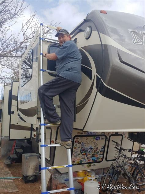 RV Gear Review: Telescoping Extension Ladder - RVRoadramblers