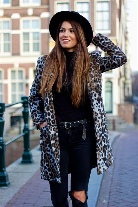 10 Must Have Winter Fashion Accessories for Women This Year