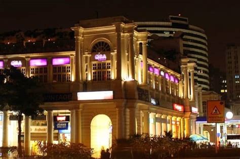 Connaught Place (CP)Shopping and Food Tour in Delhi - Shopkhoj