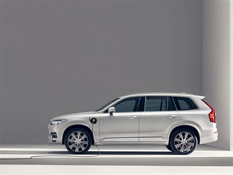 Shop 2023 XC90 Recharge Plug-in Hybrid SUV | Volvo Car USA