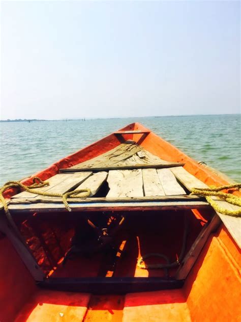 A must-visit serene Chilika lake Odisha