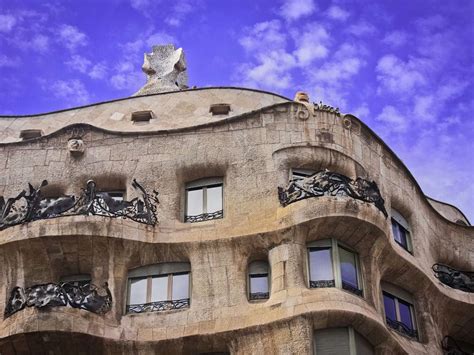 Barcelona’s Architecture: 18 Buildings in Gaudi’s City - Context Travel