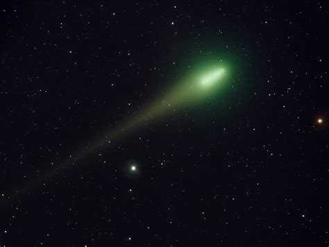 Nasa Green Comet 2024 - Vikki Orelle