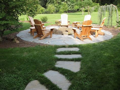 40 Best Flagstone Patio Ideas with Fire Pit - Hardscape Designs