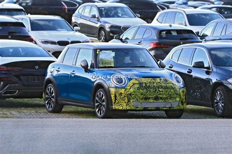 Facelifted MINI Cooper S Plug-In Hybrid Looks Very Familiar | Carscoops