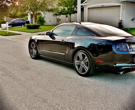 2014 ford mustang v6 performance package