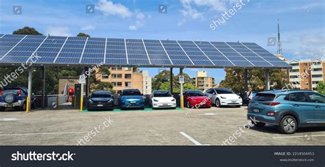 91 Solar Installation With Ev Charger Images, Stock Photos, 3D objects, & Vectors | Shutterstock