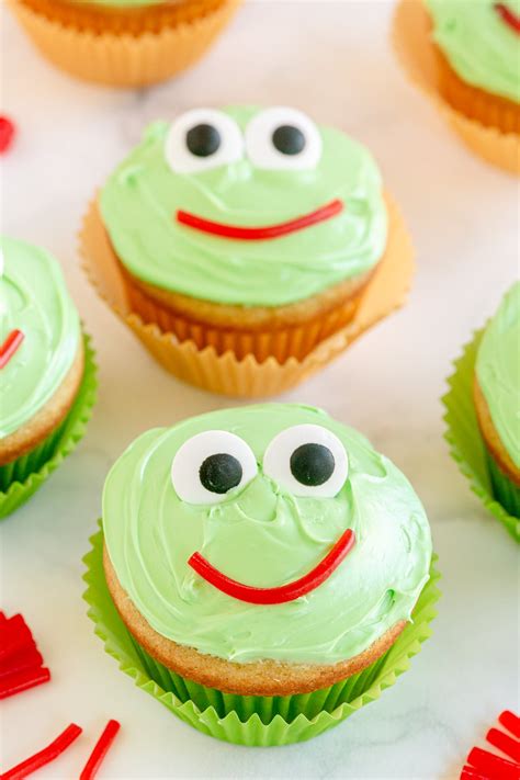 Easy Frog Cupcakes - Made To Be A Momma